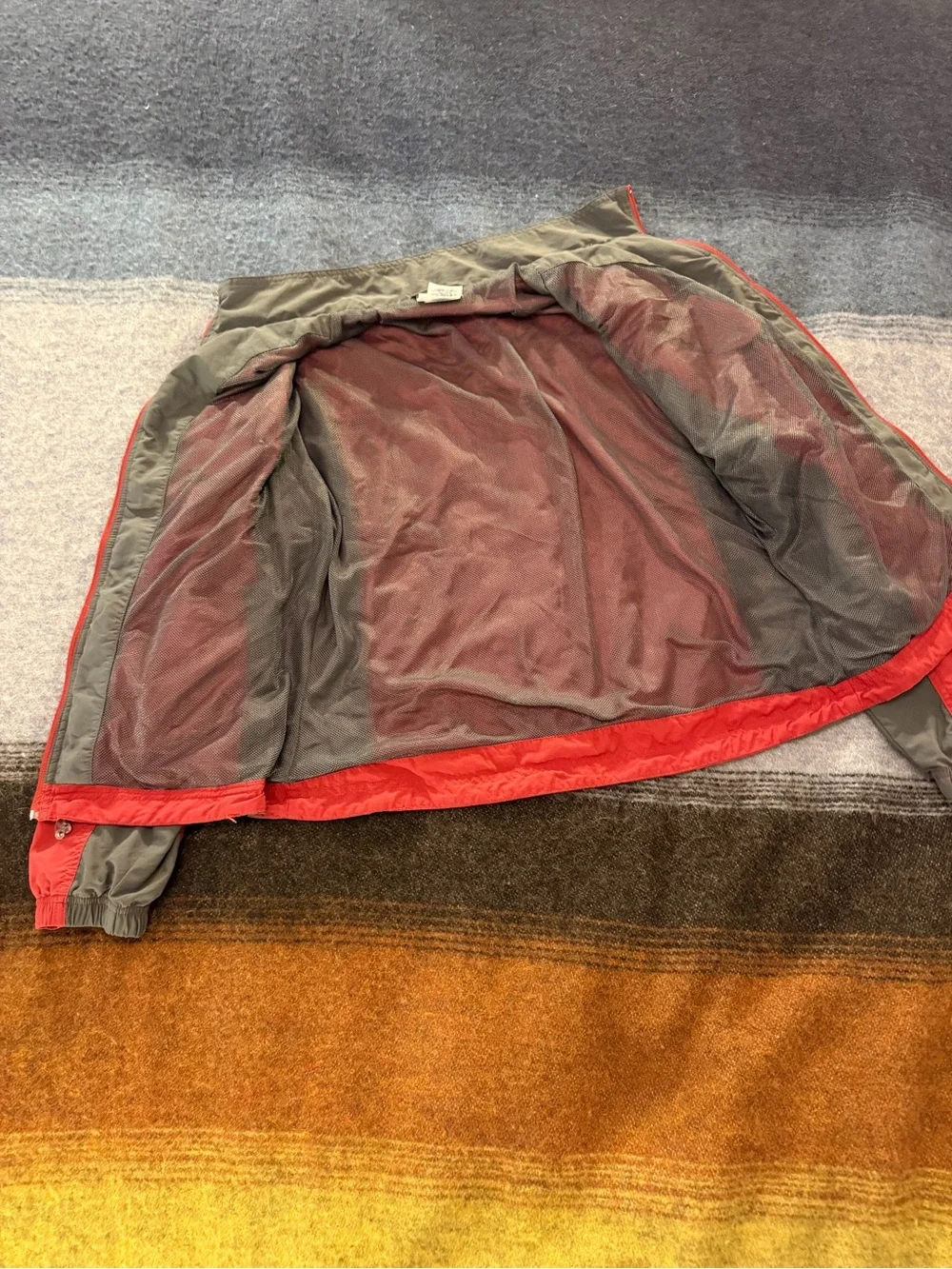 Vintage Y2K Reebok Red Gray Mesh-Lined Windbreaker Jacket XL Circa 2003–2004